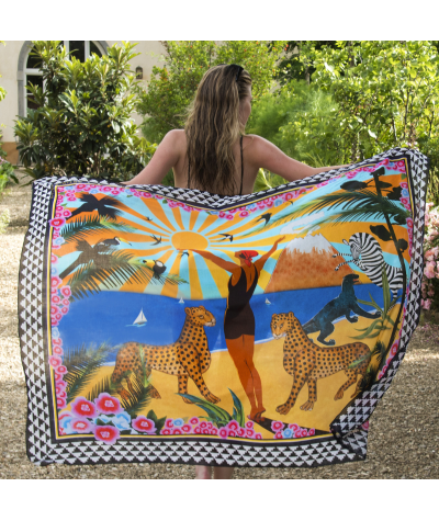 Pañuelo de algodón Sicilia de Ortigia con estampado inspirado en el Mediterráneo con animales exóticos.