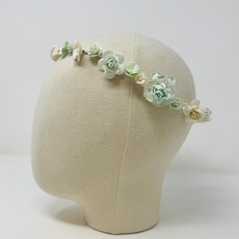 Tocados para invitada de comunión - corona de flores | Anhelo