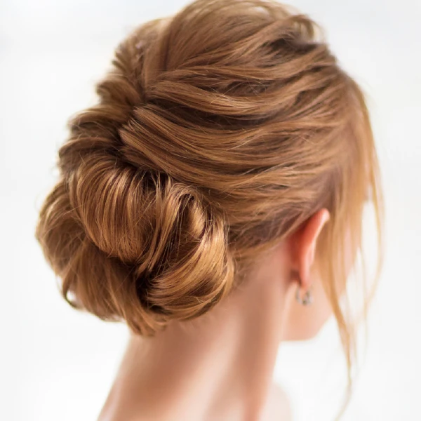 Peinados de invitada con recogido