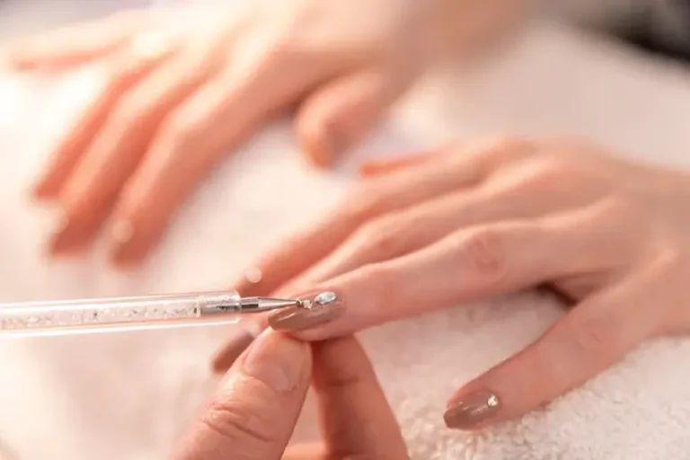 Manicura realizada en Anhelo