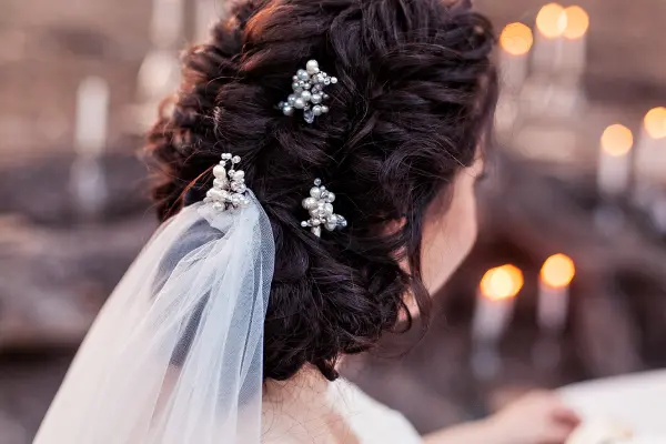 Tocados de novia originales con velo