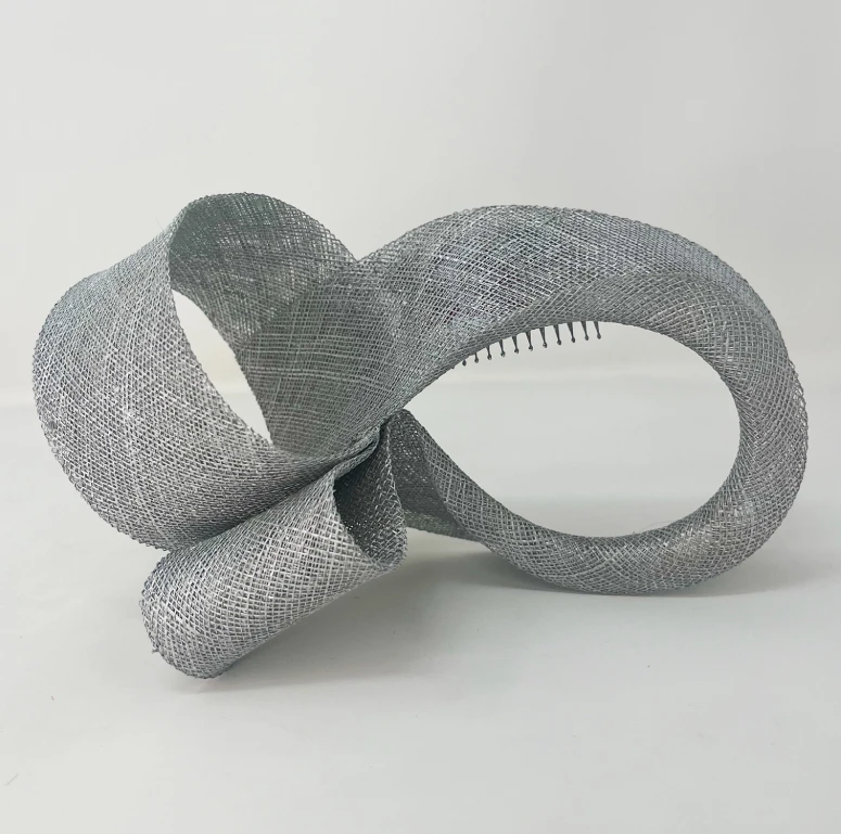 Tocados modernos para invitadas